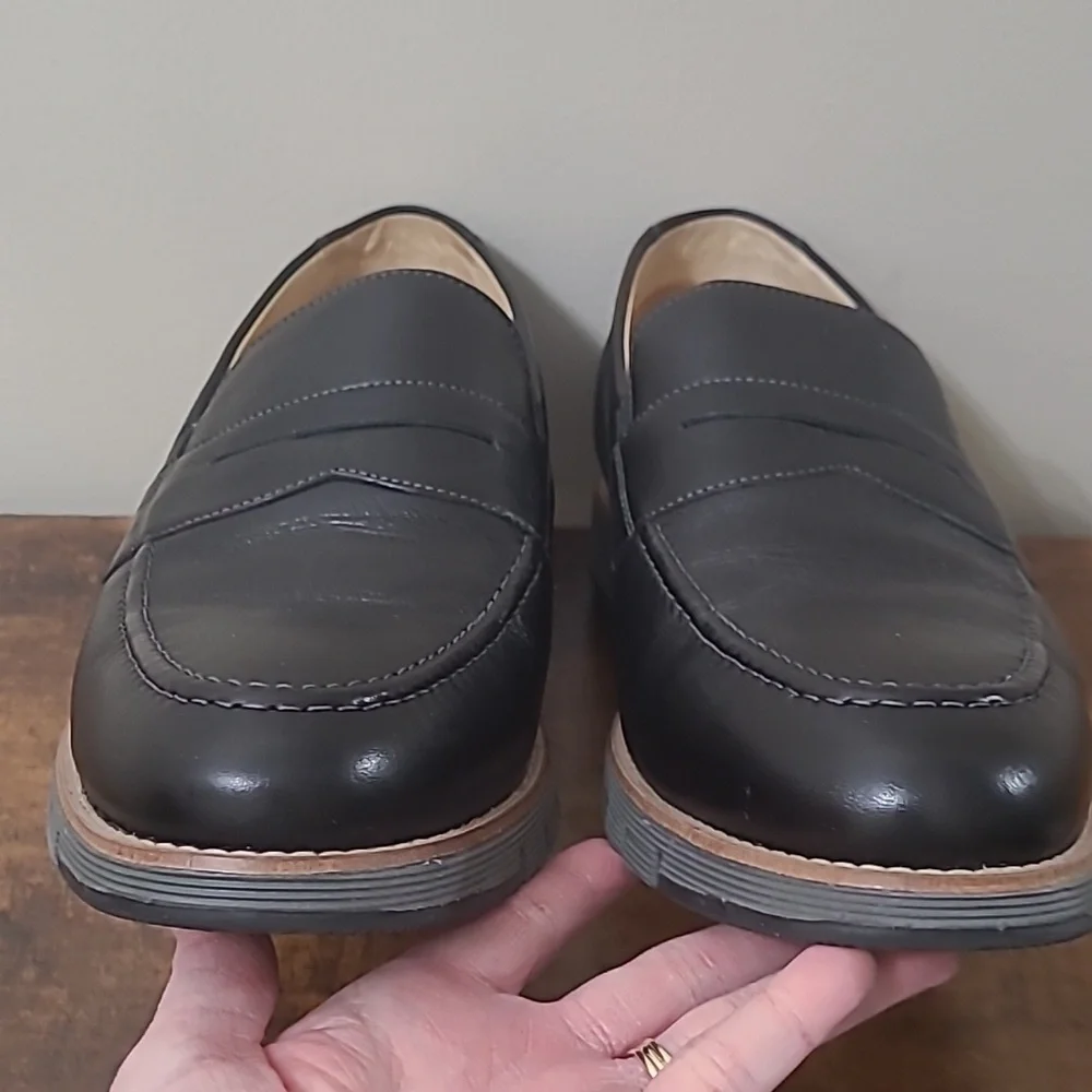Johnston & Murphy Black Sheepskin Leather Slip-On Penny Loafers size 11.5